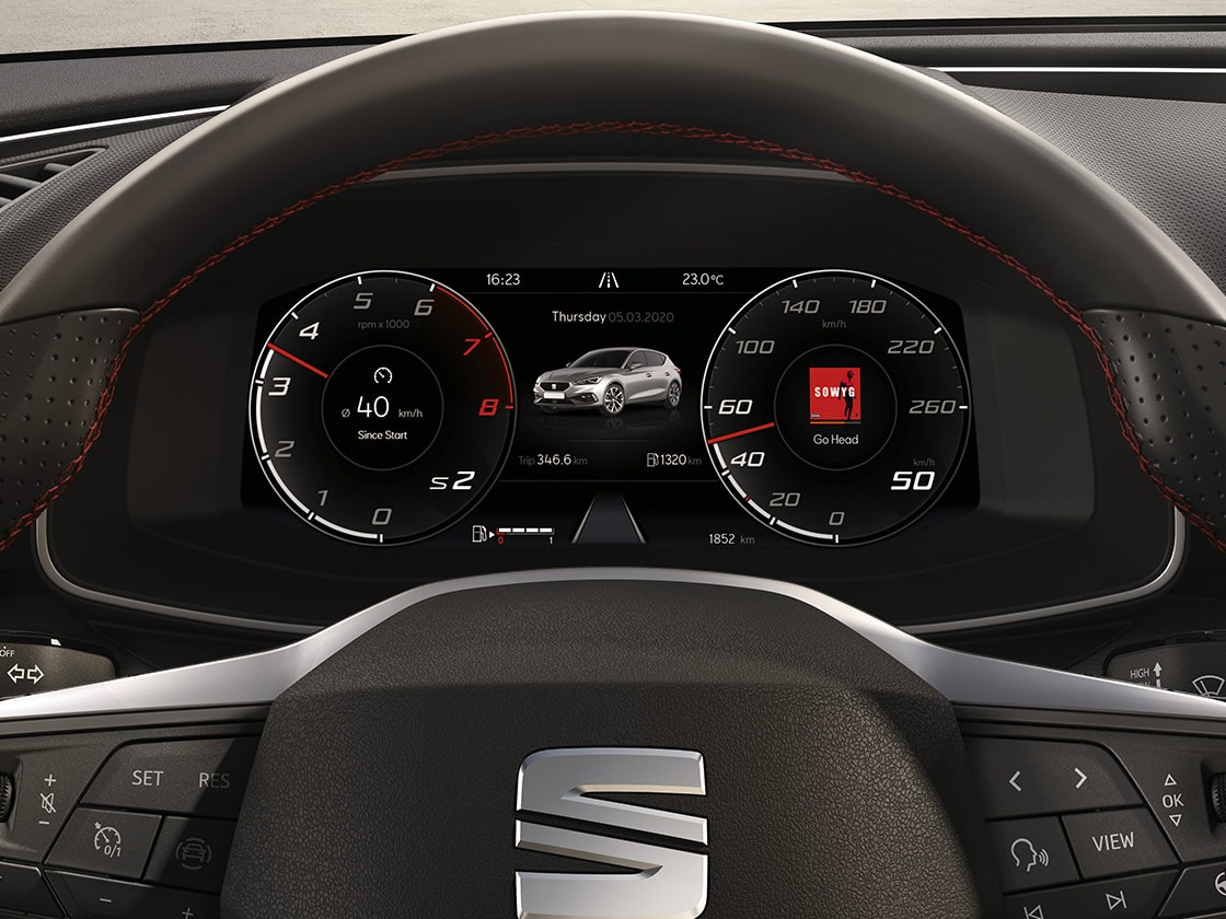 SEAT León con tablero digital SEAT de 10.25"