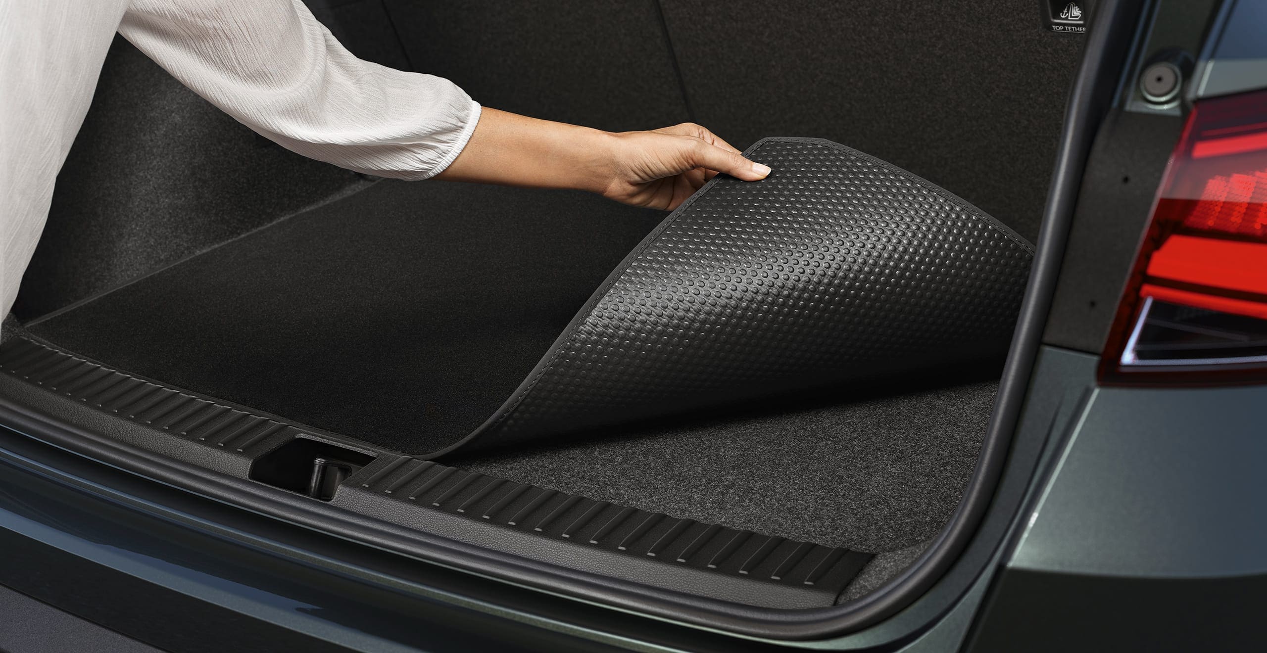 SEAT Arona con tapete protector