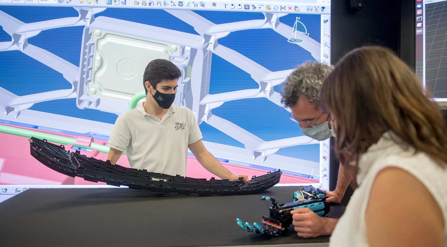 Conocido como Hand Solo, David cuenta con un récord Guiness y estudia bioingeniería para mejorar la vida de otros niños.