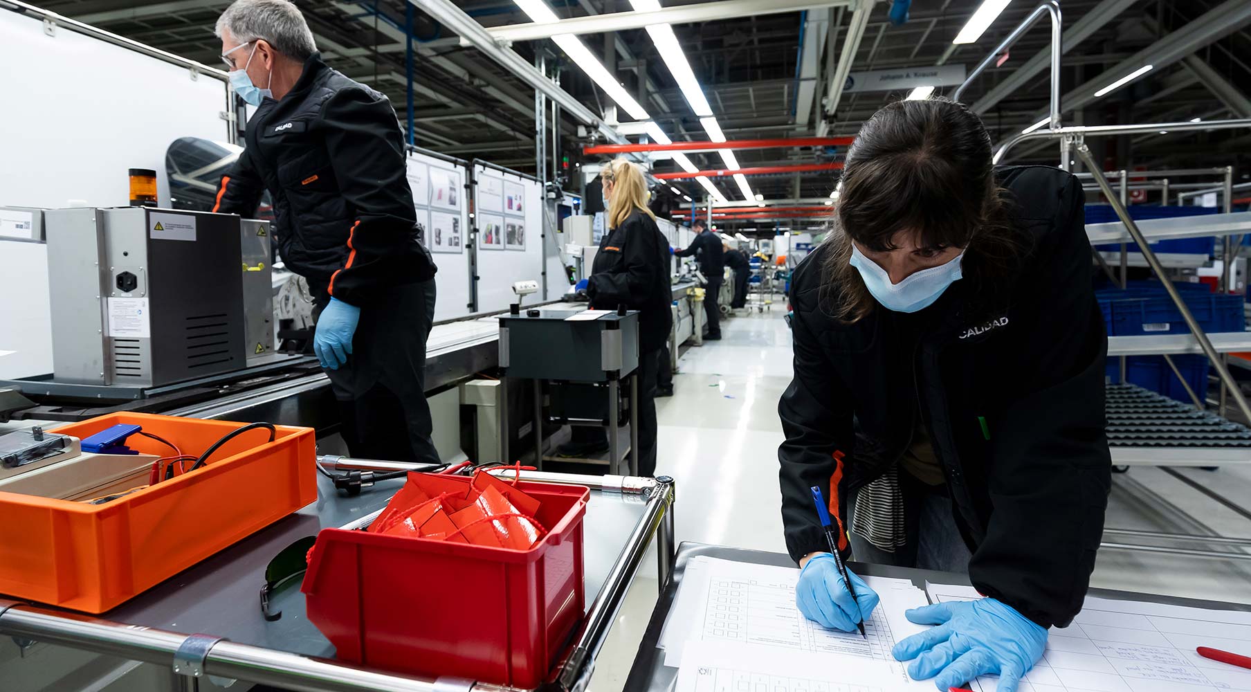 15 ingenieros se encargaron de hacer realidad el prototipo de respirador de Protofy.XYZ usando materiales de los automóviles.