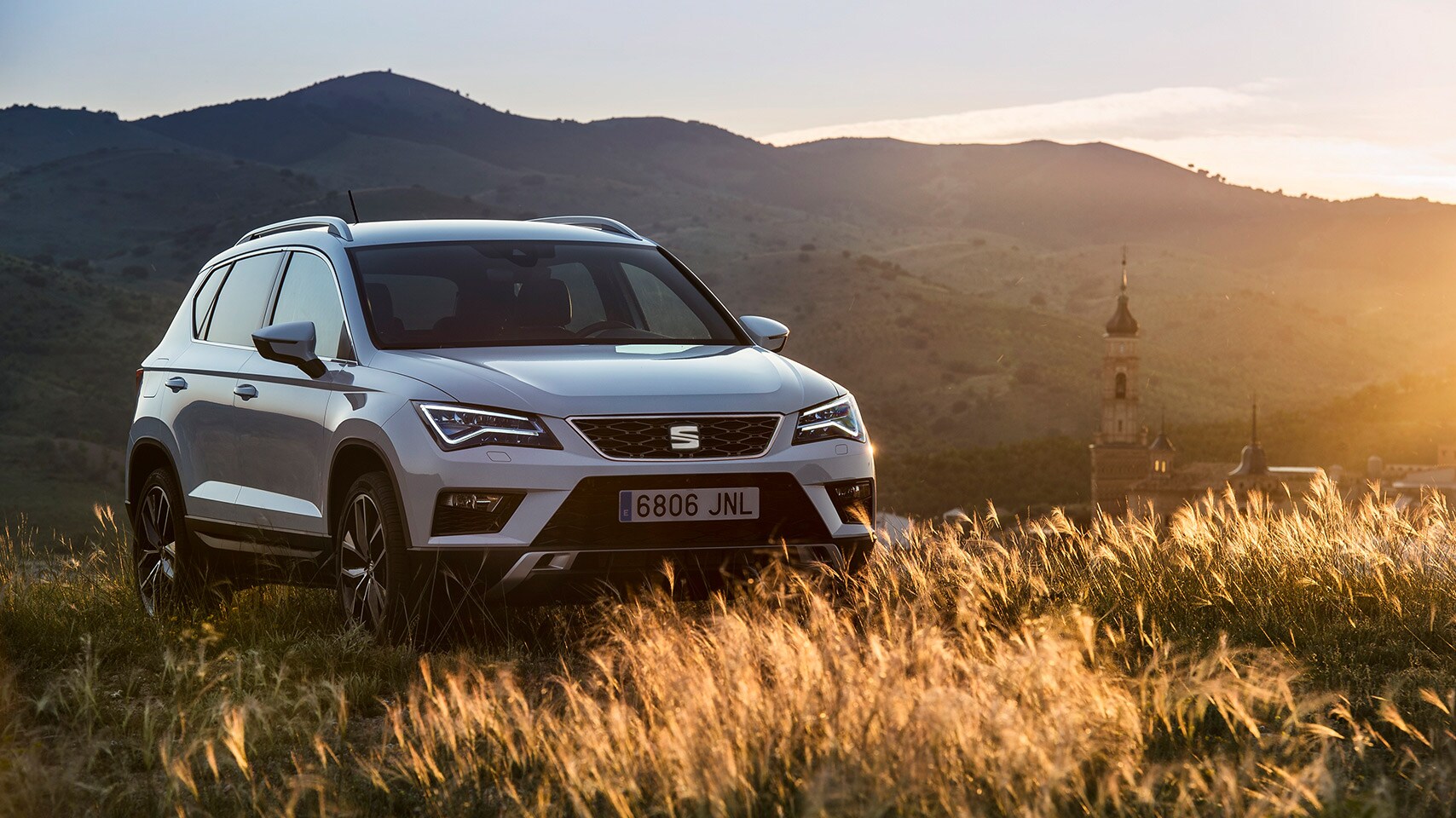 La compañía automovilística logró el mejor octubre de su historia, con 43,900 vehículos vendidos