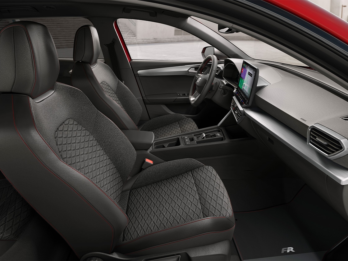 SEAT León con tapicería en asientos tela